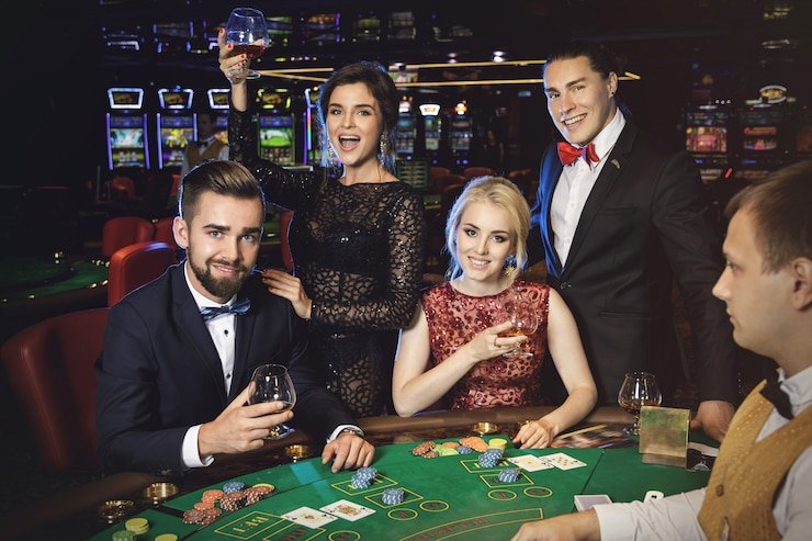 Texas Poker live dealer table with community cards and betting chips on mikigaming platform